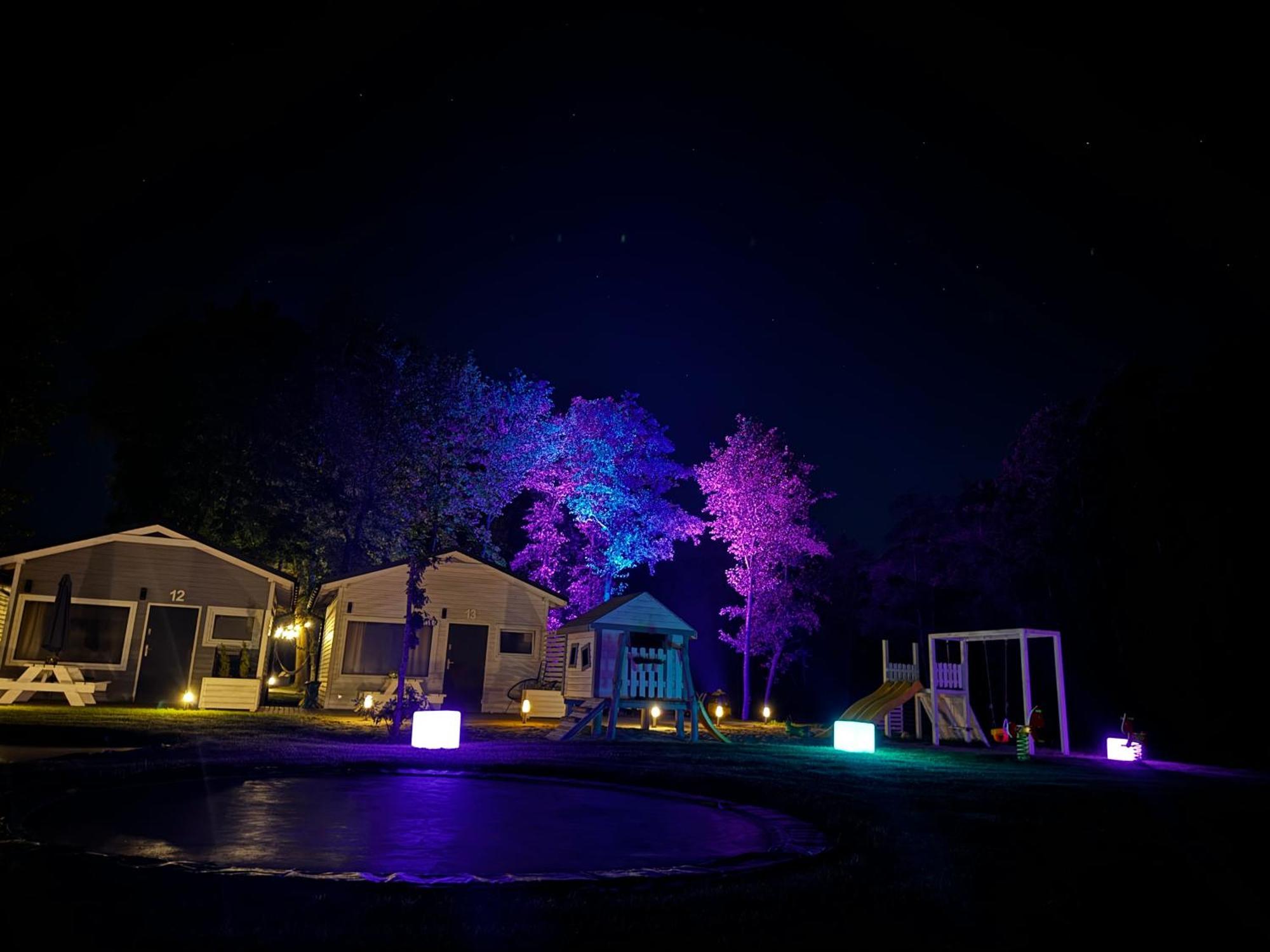 Lumi Resort Domki Letniskowe Z Podgrzewanym Basenem Rewal Exterior foto